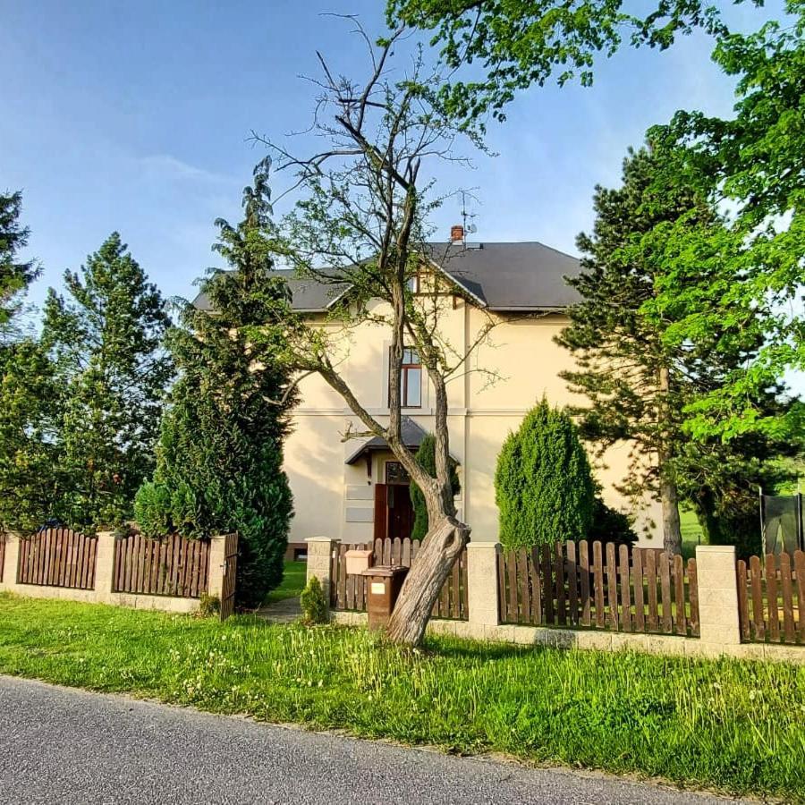 Apartamento Sulcburg Cetenov Exterior foto